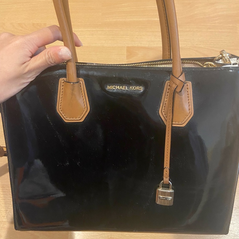 Michael Kors Satchel Black and White